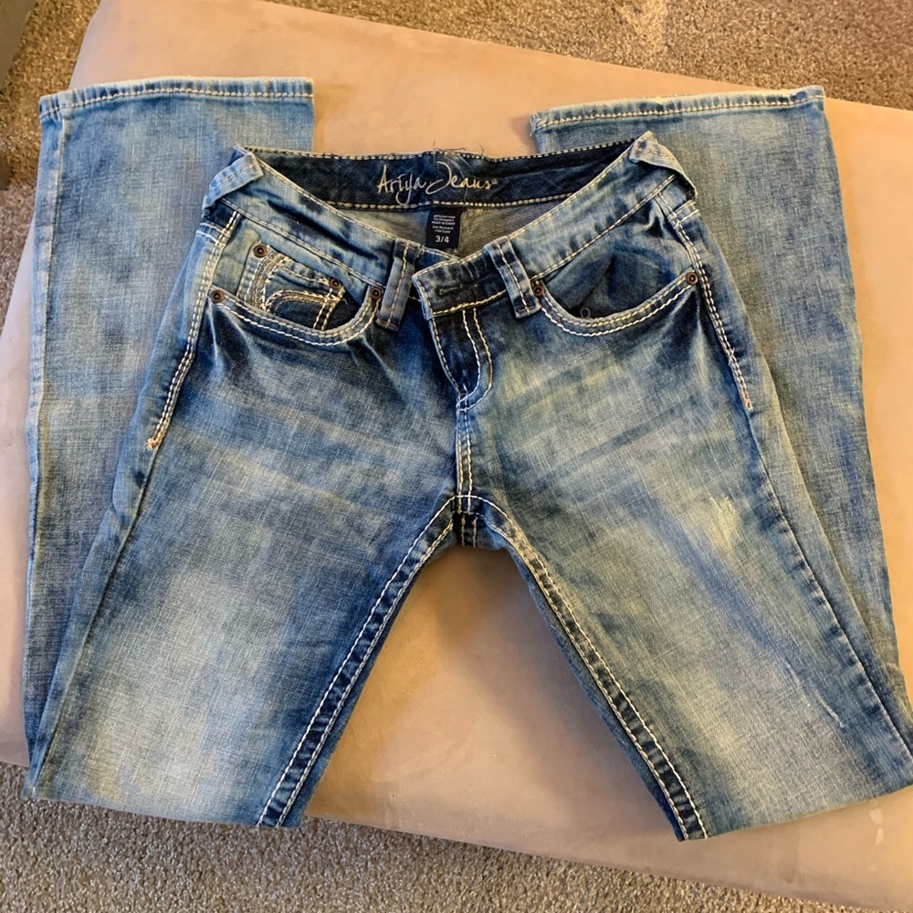 Stonewashed Ariya Jeans